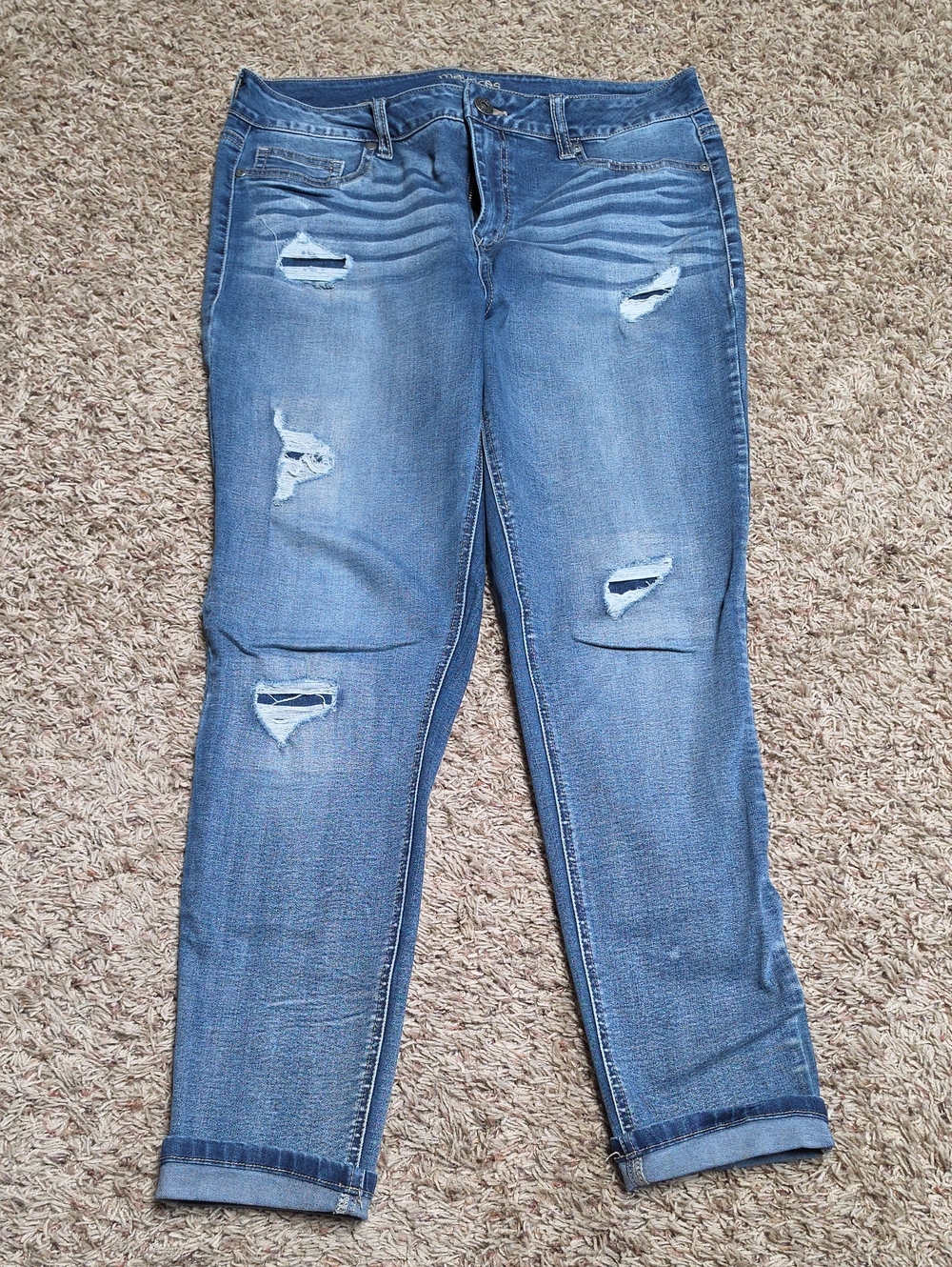 Maurices Women’s Light Blue Distressed Boyfriend Jeans